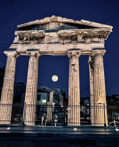 The Gate of Athena Archegetis in the Roman Agora of Athens (Pentelic marble, 11 BC).jpg