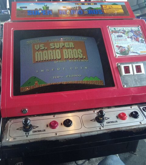 1200px-VS_Super_Mario_Bros_Arcade_Machine.jpg