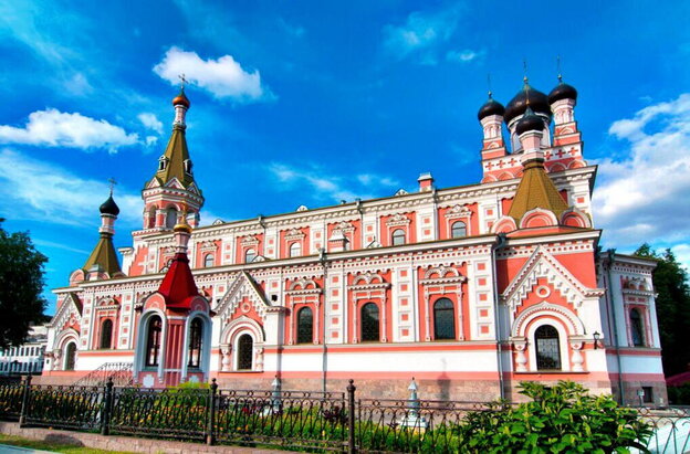 Mariä-Schutz-Kirche-in-Grodno-Hrodna-Belarus-Weißrussland.jpg